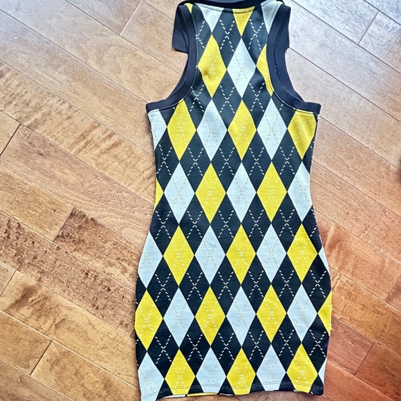 Dress - Picture 2 of 5